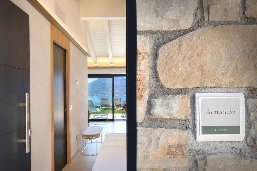 Villa Divina-Apt Armonia-Con Piscina E Vista Lago カステッレット・ディ・ブレンゾーネ エクステリア 写真